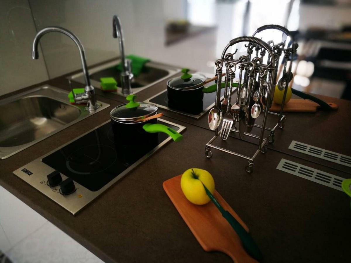 Cres Art Studio Kuning Apartment 外观 照片